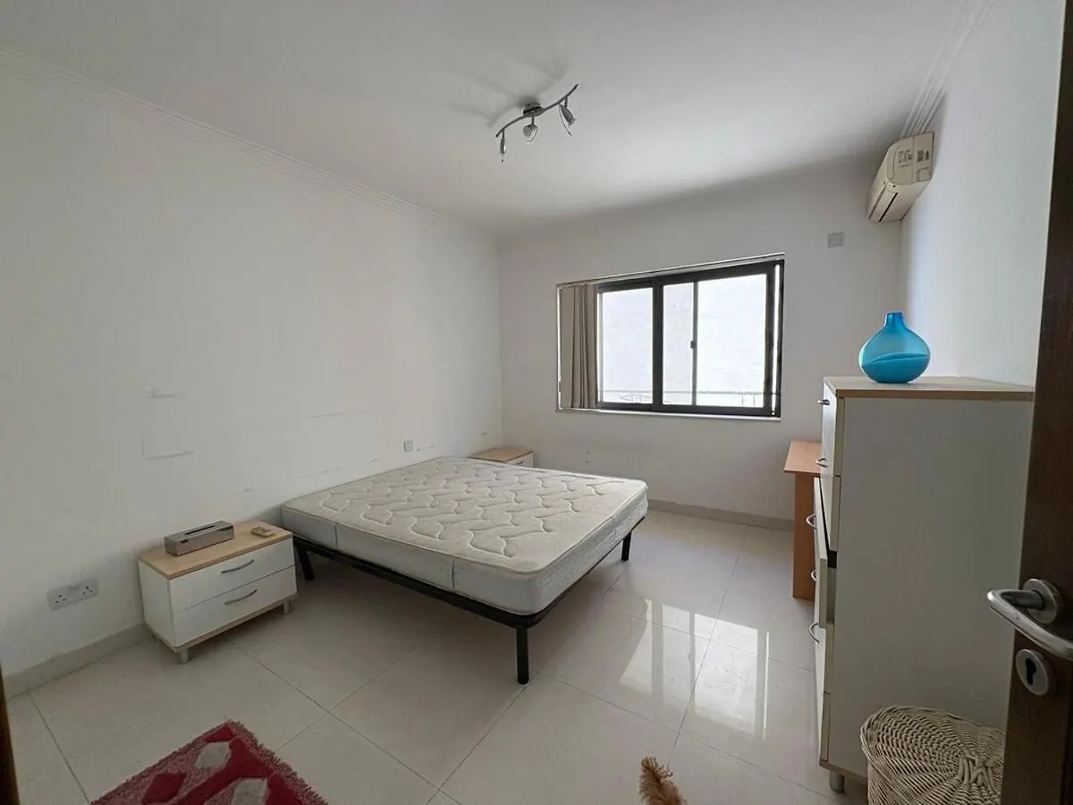 Spacious 3 Bedroom Apartment With Garden View In Paceville St. Julian's Malta